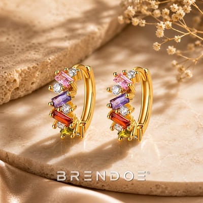 Brendoe Goudkleurige Oorringen Dames – Regenboog en Witte Zirkonia – Elegante Kleine Oorbellen