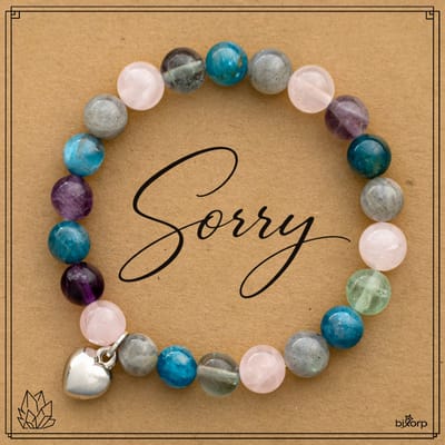 Bixorp Apatiet + Labradoriet + Rozenkwarts + Fluoriet Armband op Cadeau Kaartje - Sorry - Met Hartje Hanger - 8mm / 18cm Edelsteen Kralenarmband - Inclusief Cadeau Envelop