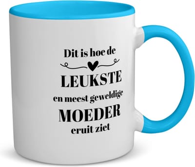 Akyol - dit is hoe de leukste en meest geweldigste moeder eruit ziet koffiemok - theemok - blauw - Mama - meest leukste moeder - moeder cadeautjes - moederdag - verjaardag - geschenk - kado - moeder artikelen - 350 ML inhoud