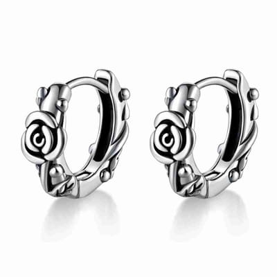 WeLoveSilver oorbellen - zilverkleurige oorringen - roos - sierlijk