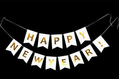 Happy New Year Slinger – Banner – Letterbanner - Oud En Nieuw Versiering – Feest Decoratie – NYE Vlaggenlijn Voor Binnen En Buiten – Jaarwisseling 2022 – Nieuwjaar Party - Letterslinger Wit Goud –