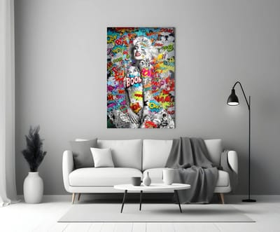 Glasschilderij – BOOM! Pop Art – Kleurrijk Moderne Kunst – Trendy Wanddecoratie - 90x60 cm