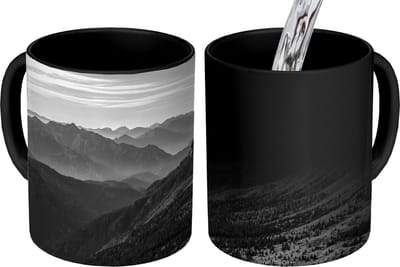Magische Mok - Foto op Warmte Mokken - Koffiemok - Bergen - Natuur - Mist - Magic Mok - Beker - 350 ML - Theemok