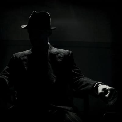 Coma Noir - Atlas Moth