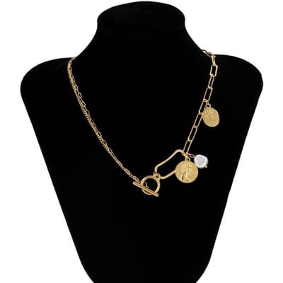 Colliers ras du cou asymétriques avec pendentif en forme de pièce sculptée, motif fleur de rose, perles d'imitation, bijoux pour femmes beige
