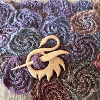 WiseGoods Luxe Houten Broche Zwaan - Broches Van Hout - Sierspeld - Kleding Speld - Kledij Pin - Cadeau - Decoratie Spelden Bruin