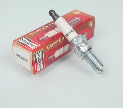 Bougie d'allumage Champion pour Moto Aprilia 450 SXV 2006 à 2015 RG4HCX Neuf