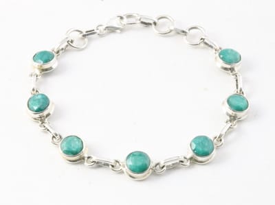 Zilveren armband met smaragd