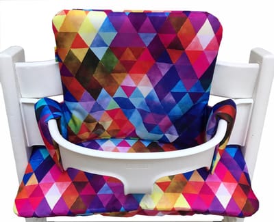 Gecoate kussenset voor de Tripp Trapp kinderstoel van Stokke - Driehoekjes regenboog - eenvoudig schoon te vegen - comfortabel - duurzaam