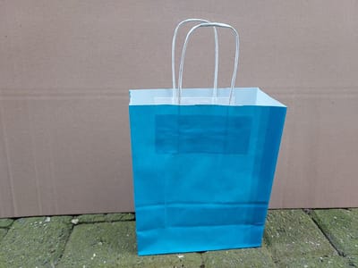 Papieren koordtas tas blauw, cadeautasje, 18 x 8 x 22cm (50 stuks).