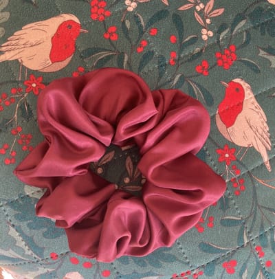 Scrunchie XL bordeauxrood - bordeaux - rood - haarwokkel - haaraccessoires - handmade by Willy