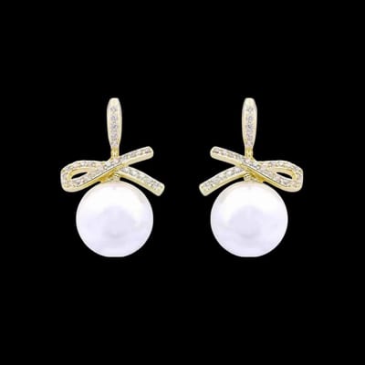 Victoria Valenza Goudkleurige Ribbon Clip Oorbellen met Parels en Zirkonia Stenen - Clip oorbellen - Goudkleurig - Zirkonia - Parel