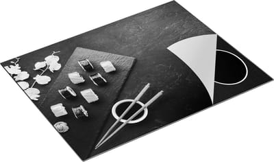 Chefcare Inductie Beschermer Sushi met Bloemen op Zwarte Marmer - Zwart Wit - 77x59 cm - Afdekplaat Inductie - Kookplaat Beschermer - Inductie Mat