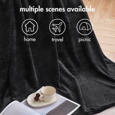 Vt products - Flanellen fleece deken - Pluizige deken - Comfortabel en warm - Zwart - Geschikt voor bed en bank - 150x200 cm - Perfect voor volwassene