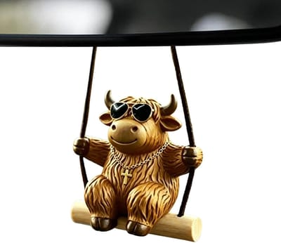 Auto Ornament - Schattige Koe - Voertuig Decoratie - Levendige Schommel - 7x7 cm - Geel