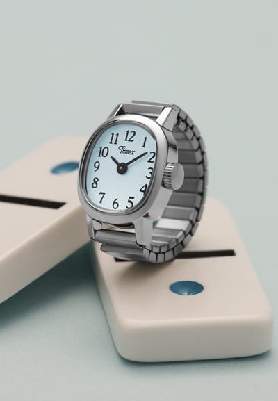 Timex Cavatina Mini Quartz Analoog Horloge Zilverkleurig En Blauw Kast Gemaakt Van 100% Roestvrij Staal En Een Armband Van 100% Roestvrij Staal 16 TW2Y70700AJ, TW2Y70800AJ, TW2Y77200AJ