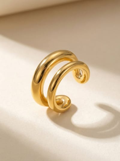 Lundholm Luxe Earcuff Goud Kleurig Dames - Premium Stainless Steel Jewellery Gold Plated - Oorklem Dames Oorclip zonder gaatje - my Liz Serie - Scandinavisch Design