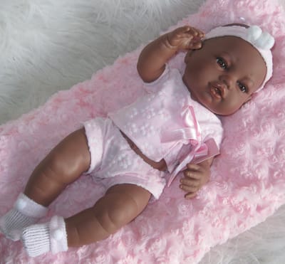 Berbesa babypop full body meisje donker met kleding kussen 42 cm