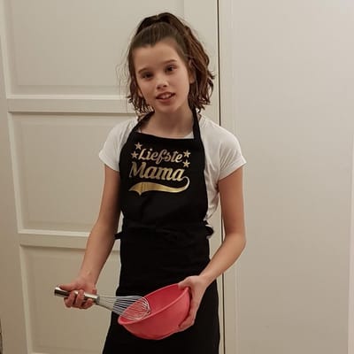 Keukenschort met grappige tekst bedrukt cadeau| katoenen Barbecueschort Keuken BBQ Schort Kookschort Kokschort liefste mama zwart met goud moeder oma dochter keukenprinses