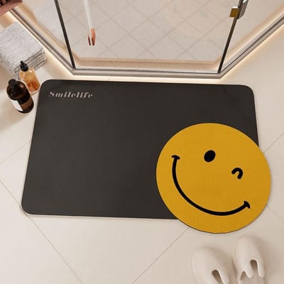 Eenvoudige Smiley Diatomeeënaarde Vloermat Badkamerdeur Absorberende Antislipmat Kan Wassen Badkamervloermat 60 * 90Cm