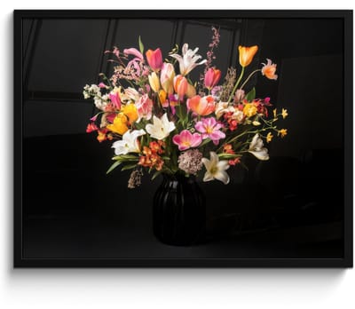 Poster in lijst - Fotolijst 70x50 cm - Posters - Vaas - Bloemen - Tulpen - Posterlijst zwart - Decoratie - Wanddecoratie woonkamer - Muurdecoratie slaapkamer