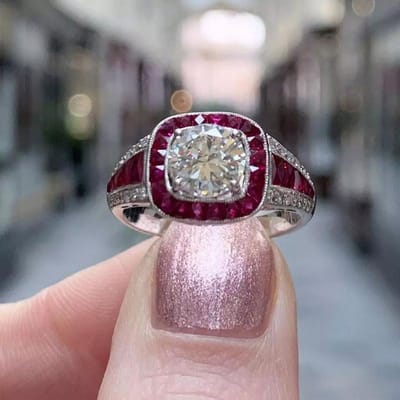 Huitan Vintage Rode CZ Ringen voor Dames Eenvoudig en Elegant Design Retro Feest Prachtige Damesringen Jubileumcadeau Nieuwe Sieraden 7 gray