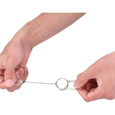 Metalen Intrekbare Sleutelhanger met Zeer Veerkrachtige Nylon Draad Anti-Verloren Touw Sleutelhanger Gesp Buiten beige