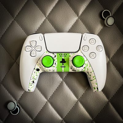 Afslag11 . Custom controller behuizing faceplate - geschikt voor de Playstation 5 controller - 'Midnight Convoy Green' (wit)