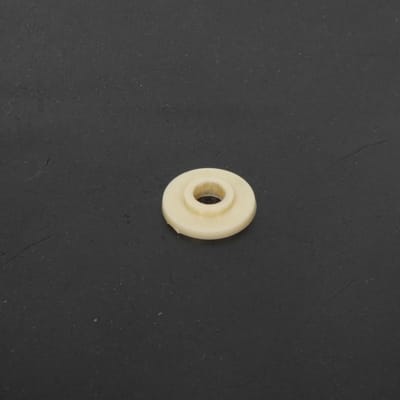 beige nylon kunststof sluitring voor zijkappen bromfiets mbk 51 mob