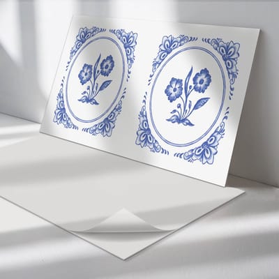 Wallfluent Vinyl Wandpaneel - Bloemenpatroon in een cirkel Zelfklevend Wandpaneel - 100 cm x 50 cm - Blauw PVC wandpaneel - Set van 1 - Rechthoekig Wandbekleding Vinyl - Bloemen en planten Wandpaneel - PVC Muurpaneel - Wandpaneel Keuken en Badkamer