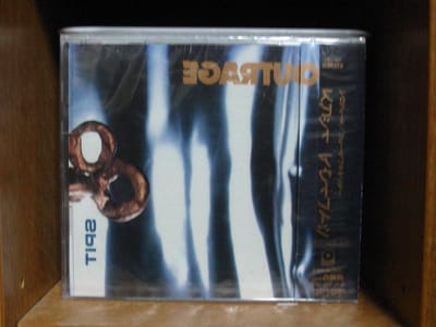 CD - Muziekdrager - Muziek Luisteren - Digitale Opslag - 12 cm - Zilver