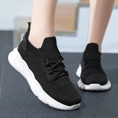 Nieuwe Sportschoenen Dames Fly Geweven Mesh Ademend Casual Mode Schoenen Dikke Zachte Zool Mode Alles-Passende Kokosschoenen 40