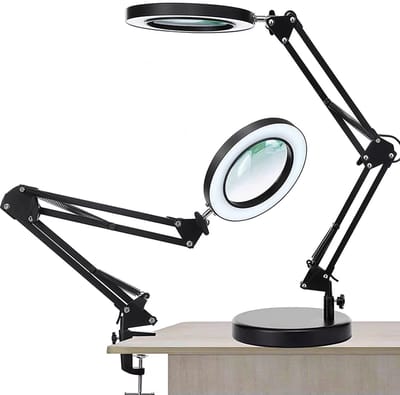 LotaHome - Loeplamp met LED Verlichting - Vergrootglas Loep - 10 x Vergroting - Buigbare Loeplamp - Staande Tafellamp - Bureaulamp - Flexibele Arm - Inclusief Standaard en Klem - Diamond Painting, Borduren, Solderen, Lezen - Vergrotingslamp - Cadeau