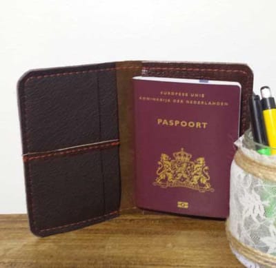 Toetie & Zo Handgemaakt Leren Paspoortmapje Bruin, hoesje, paspoorthoesje, reismapje, reishoesje, leder