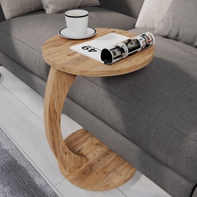 Stijlvolle C-vormige salontafel met wieltjes in notenhoutlook