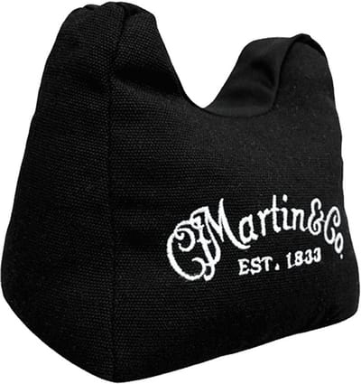 Martin 18A0076 Halssteun Zwart met Logo