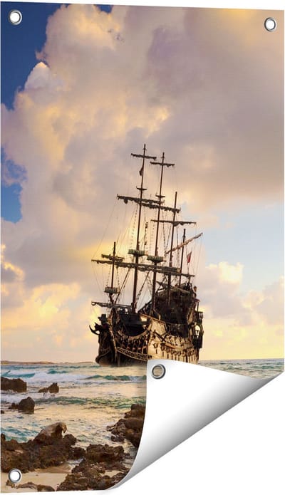 Gards Tuinposter Piratenschip aan de Kust bij Zonsondergang - 40x60 cm - Tuindoek - Tuindecoratie - Wanddecoratie buiten - Tuinschilderij