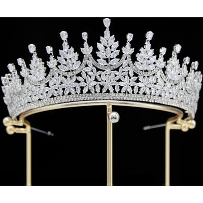 Nieuwe Europese en Amerikaanse Zirkoon Bruidskroon Hoofdsieraad Metaal Galvaniseren Koreaanse Stijl Diamanten Kroon Bruiloft Haaraccessoires white