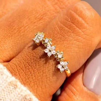 Huitan Verse Bloem Ontworpen Ringen voor Vrouwen Bling Bling Zirkonia Verlovingsfeest Sieraden Aantrekkelijke Bedels Accessoires 10 orange