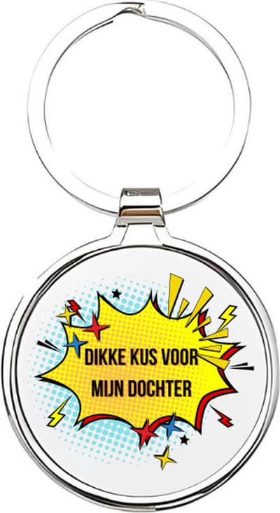Akyol - Dikke kus voor dochter Sleutelhanger - dochter - De liefste dochter - Dochter sleutelhanger - kind sleutelhanger - Sleutelhanger dochter - Familie sleutelhanger - cadeautje - Dochter cadeau - girl - de liefste dochter - 4 x 7,5 CM