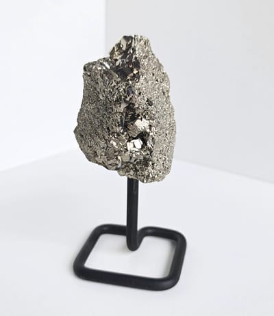 ThaleiaDesign - pyriet op standaard - Pyriet - Edelstenen en mineralen - kristal - woondecoratie - interieur - foolsgold - goud - cadeau vrouw - moederdag