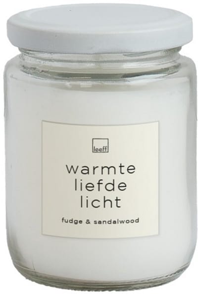 LEEFF - Geurkaars in bokaaltje - WARMTE, LIEFDE, LICHT - Geur: Fudge & Sandelwood - 6,7 cm x 9 cm - wit