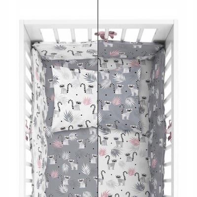 Mayamoo Kinderbeddengoed 90x120cm met Bedomrander 'Vrolijke Urwis'