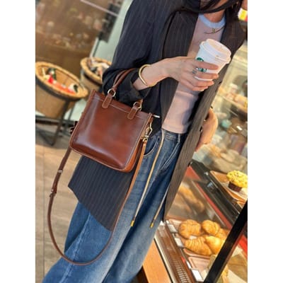 Echt Leer Niche Kleine Tas Dames Pendelen Tote Bag Lente en Zomer Nieuwe Eén-schouder Crossbody Tas Vierkante Handtas Dames Tas