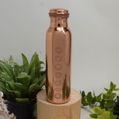 Puur koperen waterfles 7 chakra’s gepolijst ± 950 ml (zware uitvoering)