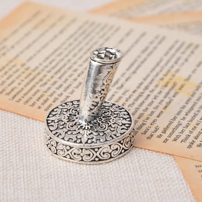 1 STuks Vintage Europese Stijl Penhouder met Ronde Basis voorveerpennen Dip Pennen Cadeaus Schoolkantoorartikelen Schrijfwaren