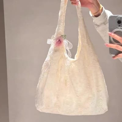 Frisse en Delicate Kantbloem Canvas Tas, Een Draagtas met Grote Capaciteit voor Dames, en Een Commuter Onderarmtas 42*27*9 wit