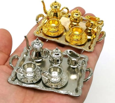 Miniatuur Theeset - Poppenhuis servies - Spelen en decoratie - Gemaakt van metaal - 6.6 cm lengte