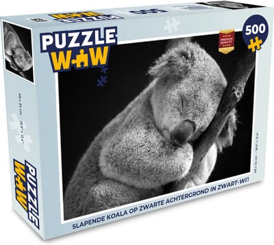 Puzzel Slapende koala op zwarte achtergrond in zwart-wit - Legpuzzel - Puzzel 500 stukjes