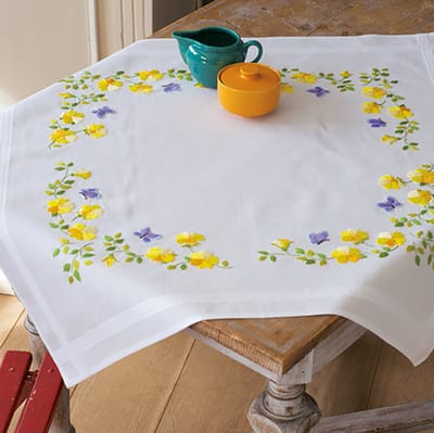 Vervaco - Tafelkleed kit - Lentebloemen - PN-0162071 - Borduren - Borduurpakket - Borduurpakket volwassenen - Borduurpakket kind